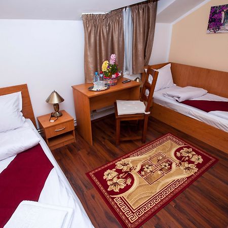 La Casa Nord Hotel Bucureşti Ngoại thất bức ảnh