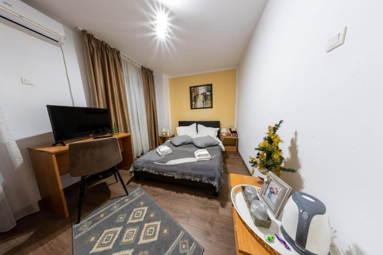 La Casa Nord Hotel Bucureşti Ngoại thất bức ảnh