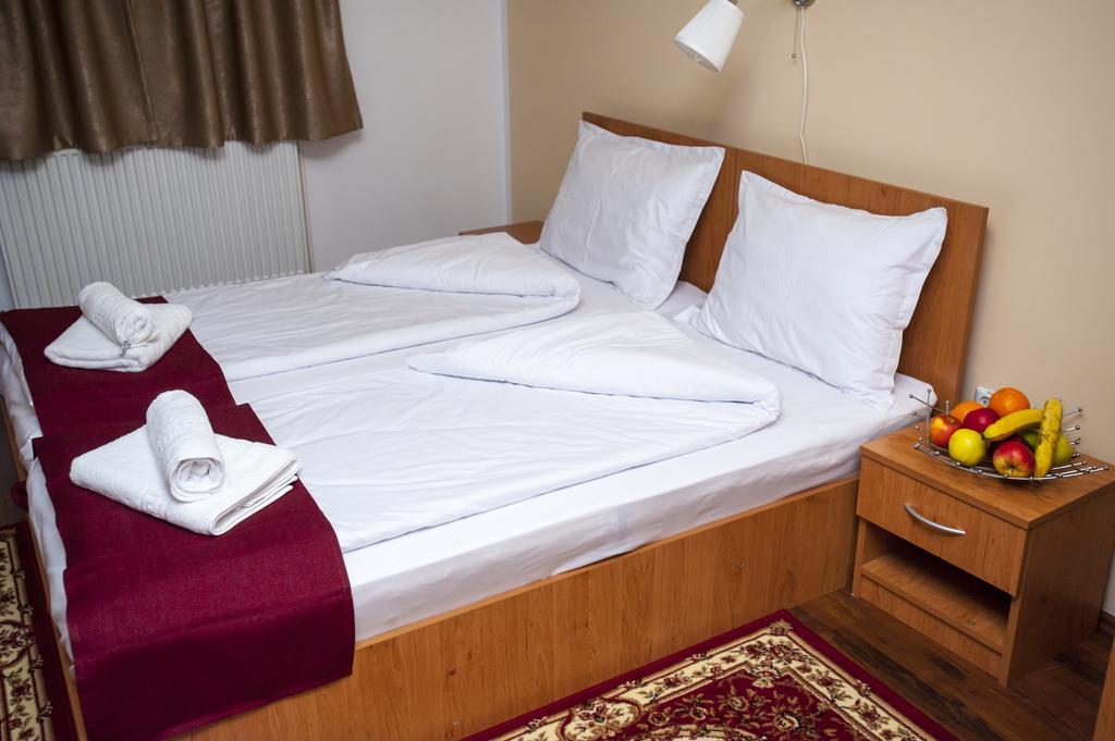 La Casa Nord Hotel Bucureşti Ngoại thất bức ảnh