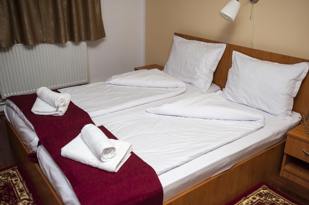 La Casa Nord Hotel Bucureşti Ngoại thất bức ảnh