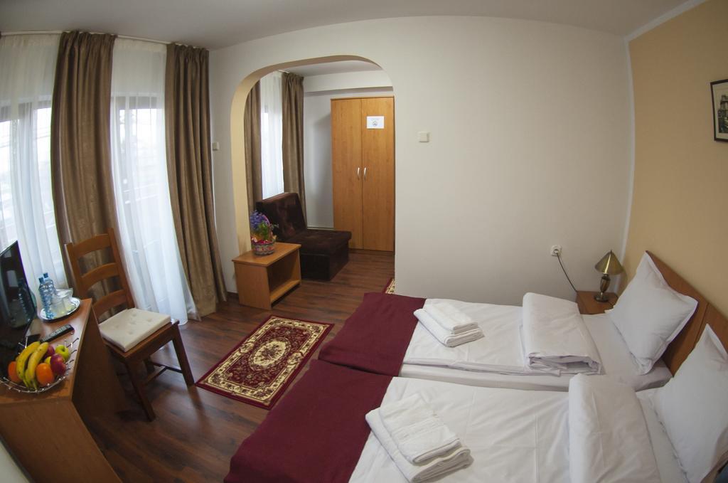 La Casa Nord Hotel Bucureşti Ngoại thất bức ảnh