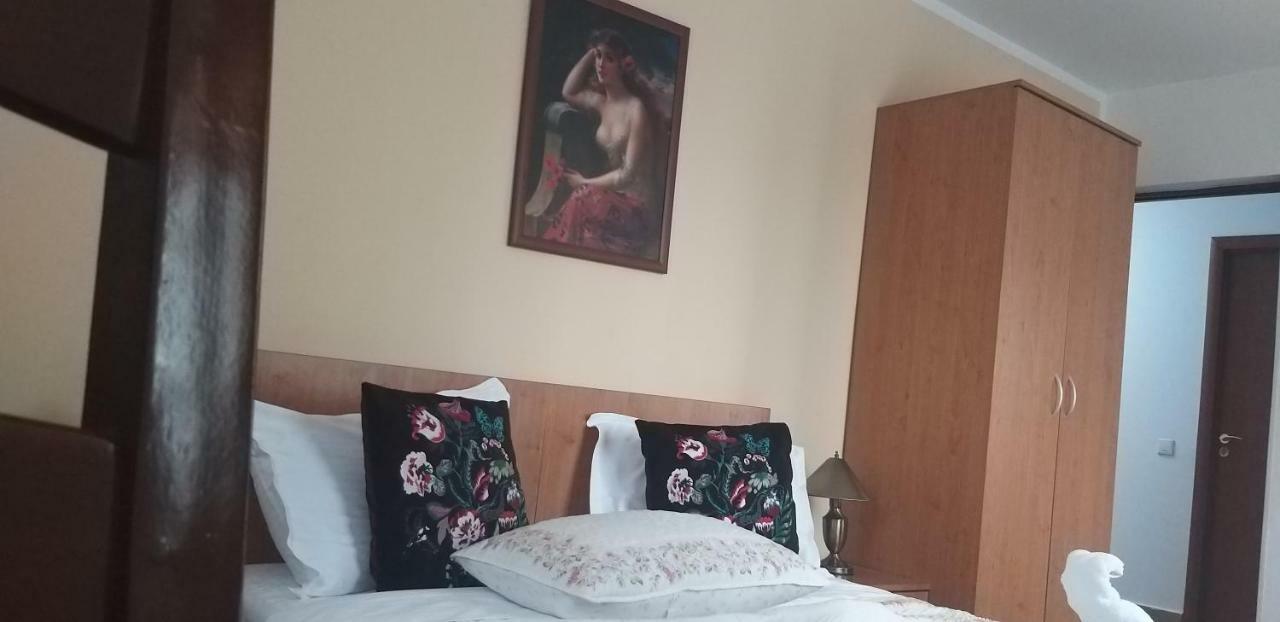 La Casa Nord Hotel Bucureşti Ngoại thất bức ảnh