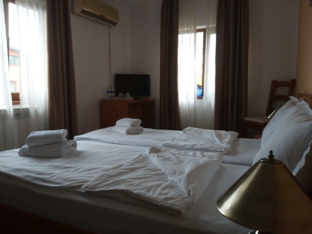 La Casa Nord Hotel Bucureşti Ngoại thất bức ảnh