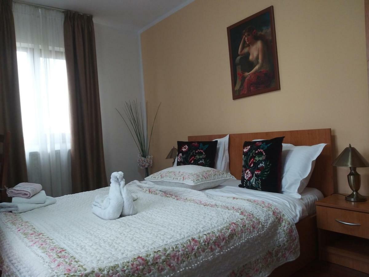 La Casa Nord Hotel Bucureşti Ngoại thất bức ảnh